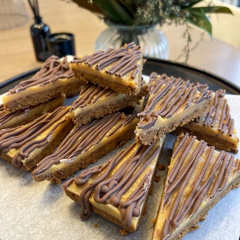 Biscoff Slice, Carmel Slices, Melt Chocolate In Microwave, Caramel Slice, Golden Syrup, Morning Tea, Baking Paper, Condensed Milk, A Storm