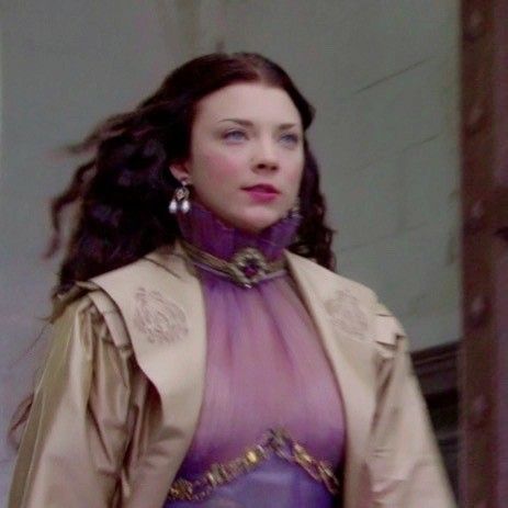 Natalie Dormer Tudors, Natalia Dormer, Anne Boleyn Costume, Anne Boleyn Aesthetic, Natalie Dormer Anne Boleyn, The Tudors Tv Show, Tudor Series, Catherine Parr, Pleasing People