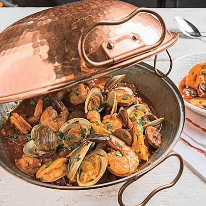 Learn how to make Seafood Cataplana . MyRecipes has 70,000+ tested recipes and videos to help you be a better cook Seafood Cataplana, Fish Stew, 15 Minute Meals, Fish Dinner, Portuguese Recipes, Crushed Red Pepper, Just Cooking, Seafood Dishes, Fun Cooking