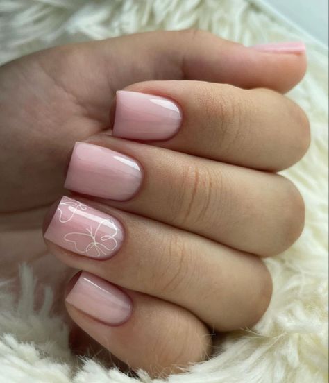 Short Gel Nail Designs Butterfly, Cute Simple Butterfly Nails, Short Acrylic Nails Designs Pink Butterfly, Short Butterfly Nail Designs, Normal Nails Design Short, Light Pink Nails Butterfly, Gel Polish Nail Designs Butterfly, French Tip And Butterfly Nails, Nail Ring Finger Design