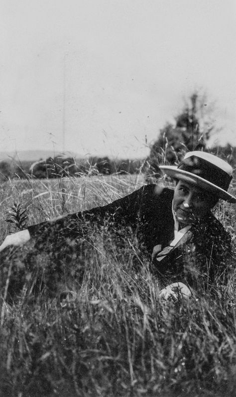 A Walk in Willa Cather’s Prairie | The New Yorker Willa Cather, Woman Authors, Union Pacific Railroad, History Literature, Alex Ross, Writers And Poets, American Literature, Literature Art, The New Yorker