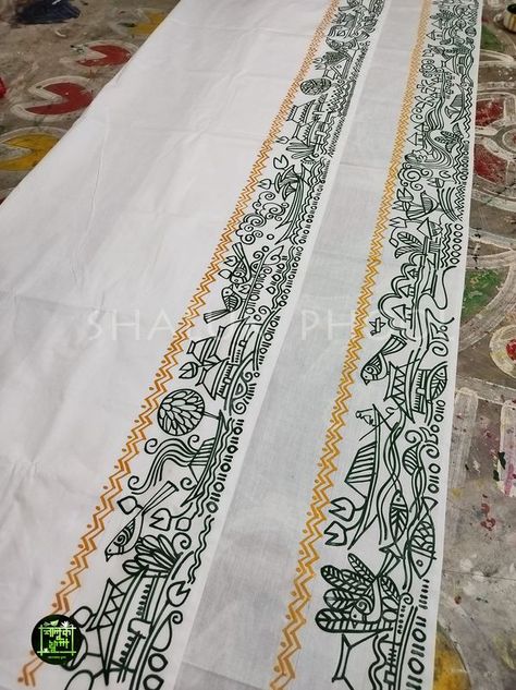 Febric Penting Design Saree, Bangla Art, Punjabi Design, Saree Borders, Painted Saree, Saree Painting Designs, Indian Room Decor, Alpona Design, Top Paintings