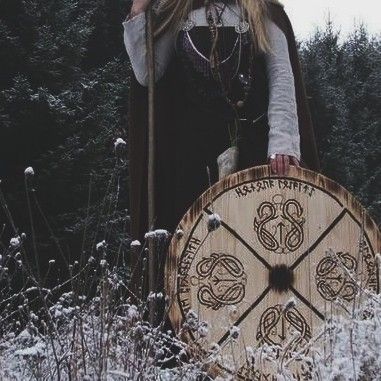 Norse Runes Aesthetic, Freyja Aesthetic, Vikings Aesthetic, Freya Ridings, Nordic Vibes, Viking Queen, Viking Aesthetic, Nordic Aesthetic, Slavic Mythology