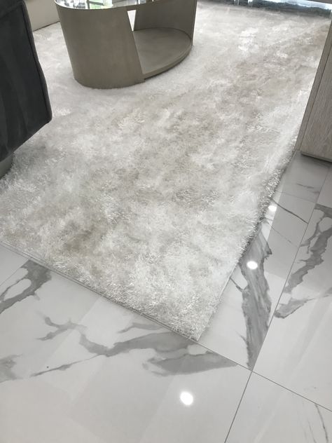 Like the marble look for the kitchen but would prefer a warmer color Rugs For Marble Floors, Marble Floor Living Room, Marble Room, Coastal Condo, White Marble Floor, Fur Carpet, Living Room Color Schemes, Living Room Design Inspiration, Room Color