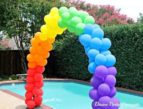 Make A Balloon Arch, Rainbow Balloon Arch, How To Make Balloon, Party Entrance, Diy Rainbow, Rainbow Balloons, Birthday Stuff, Sweet 16 Parties, Rainbow Birthday