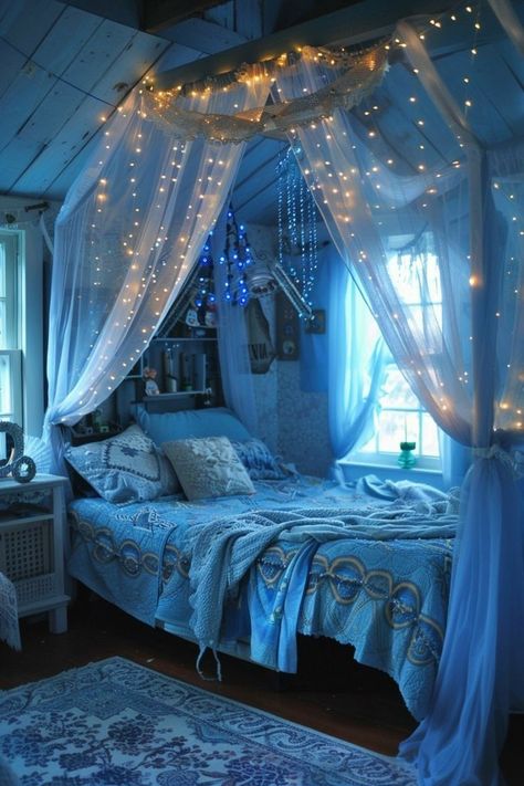 Sea Bedroom Ideas, Ocean Room Decor, Ocean Themed Bedroom, Bedroom Wall Decor Ideas, Cozy Bedroom Design, Plush Bedding, Ocean Room, Cool Room Designs, Creative Storage Solutions