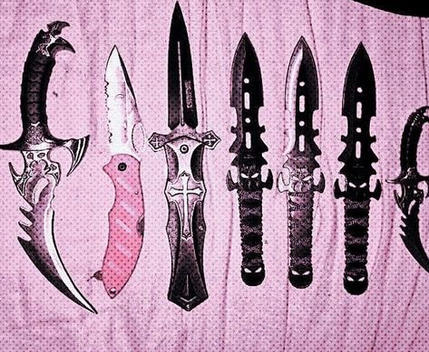 Creepy Cute Fashion, Knife Aesthetic, Pastel Punk, Pink Goth, Pretty Knives, Yami Kawaii, Kawaii Accessories, Outdoor Equipment, Cool Knives