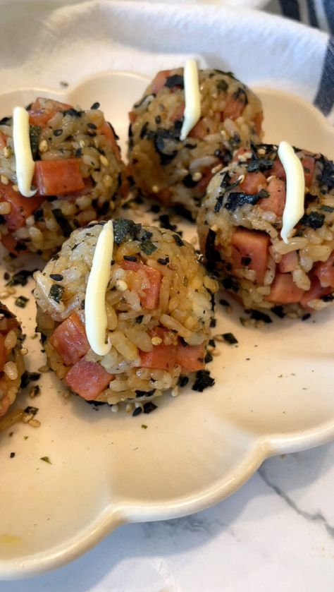 Spam Rice Balls-2 Spam Rice Balls, Spam And Rice, Spam Rice, Rice Balls Recipe, Fried Spam, Spam Recipes, Cheesy Ham, Easy Japanese Recipes, Seaweed Snacks