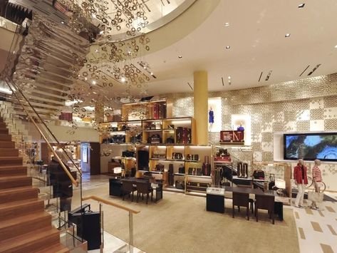 10 Things You'll Only Find at The Shops at Crystals in Las Vegas - Condé Nast Traveler Celine Dion Las Vegas, California Hidden Gems, Monte Carlo Travel, Wyoming Jackson Hole, Las Vegas Luxury Hotels, Las Vegas Airport, Las Vegas Luxury, Store Layout, Hong Kong Travel