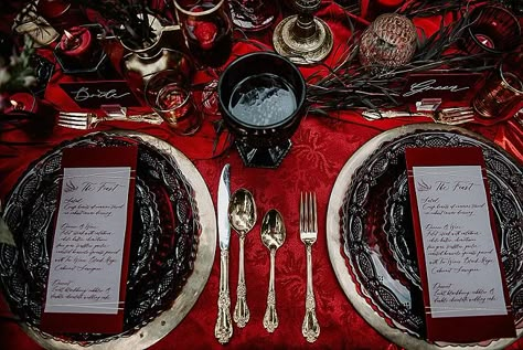 Romantic Goth Party Decor, Red Goth Wedding Dress, Gothic Vampire Party, Gothic Red Wedding, Married In Red, Goth Wedding Decorations, Vampire Dinner, Romantic Red Wedding, Dark Romantic Wedding