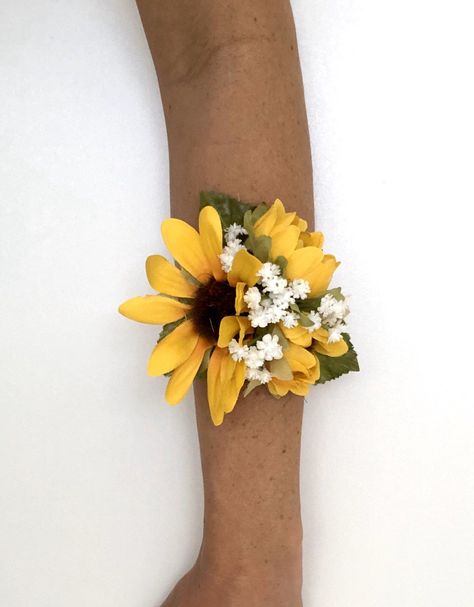 Sunflower Wrist Corsage, Corsage Sunflower, Wedding Coursage, Sunflower Bridesmaid, Formal Flowers, Sunflower Bridesmaid Bouquet, Sunflower Corsage, Sunflower Boutonniere, White Calla Lily Bouquet