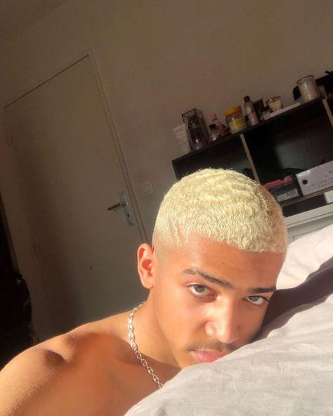 Blonde Hair Men Black, Blonde Waves Men Black, Colored Waves Hair Men, Bleached Hair Men, Waves Hairstyle Men, Boys Colored Hair, Black Hair Inspiration, Men Blonde Hair, Black Hair Cuts