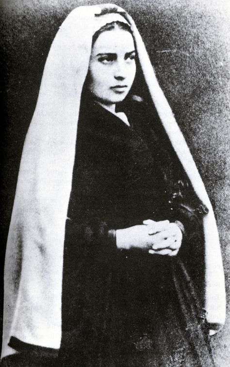 Saint Bernadette Incorruptible Saints, Santa Bernadette, St Bernadette Soubirous, St Bernadette Of Lourdes, Bernadette Soubirous, St Bernadette, Marian Apparition, Lourdes France, Lady Of Lourdes