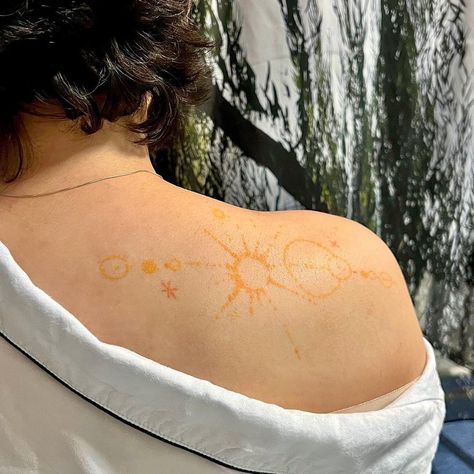 청녹포크(handpoke.靑綠) on Instagram: “. (10 Months Healed) An afterimage of the orange sun.🌞 Thank you so much ! . ~ 1 May in Sydney. May ~ in Melbourne.” Orange Sun Tattoo, Sun Tattoos, Tattoo Project, Sun Tattoo, Thank You So Much, Melbourne, Sydney, Tattoo Ideas, Healing