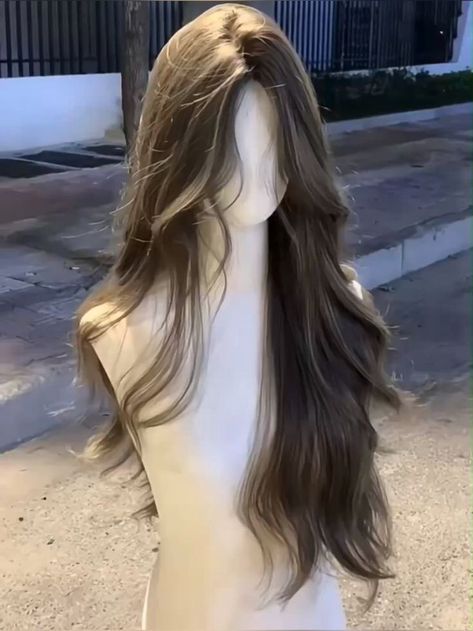 Pretty Hair Cuts, Haircuts For Long Hair With Layers, Hair Style Korea, Hair Inspiration Long, Hairstyles For Layered Hair, Haircuts For Wavy Hair, Haircuts Straight Hair, Hair Up Styles, Hair Stylist Life