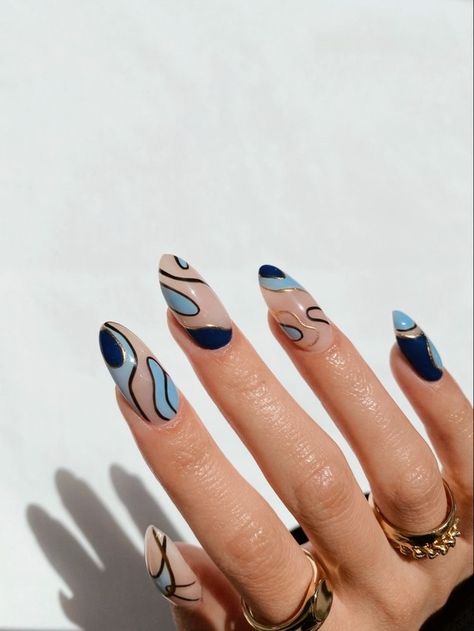 Chrome Nails Spring, Gold Nails Chrome, Summer Nails Gold, Nails Navy Blue, Nail Inspo Nail Art, Nails Navy, Clean Girl Look, Nails Abstract, Abstract Nails