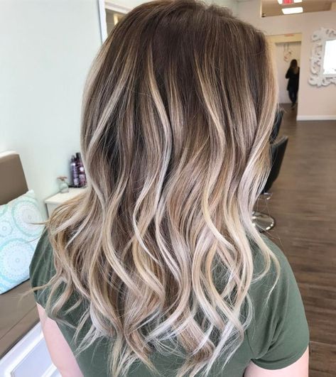 Platinum Blonde Balayage For Brown Hair Best Balayage, Platinum Blonde Balayage, Blond Balayage, Latest Hair Color, Ombre Hair Blonde, Balayage Blonde, Platinum Hair, Balayage Hair Blonde, Platinum Blonde Hair