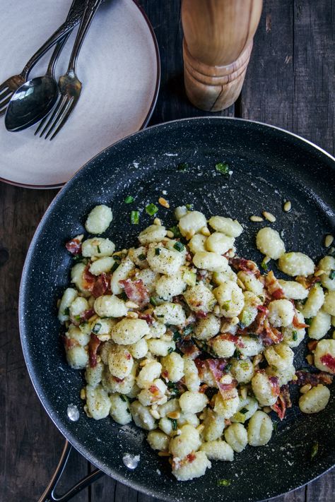 Gnocchi Recipes With Bacon, Gnocchi Bacon, Gnocchi With Bacon, Gnocchi Casserole, Dinner Bacon, Italian Gnocchi, Gnocchi Dishes, How To Cook Gnocchi, Italian Comfort Food