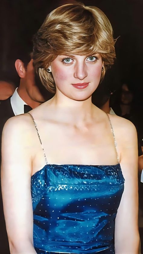 Pictures Of Princess Diana, Best Actors, Princess Diana Hair, Princess Diana Fashion, The British Royal Family, Princess Diana Photos, Princess Diana Pictures, English Royalty, Princes Diana