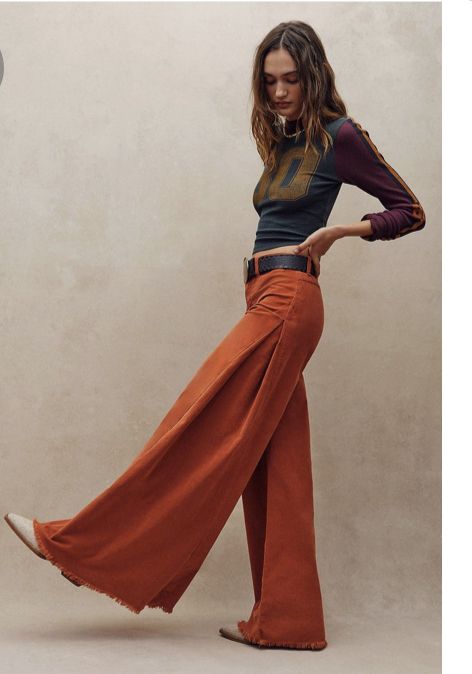 Free People Trouser, Free People Aesthetic Outfits, Free People Summer Outfits, Freepeople Style, Orange Pants Outfit, Sky Doll, Free People Fashion, Free People Aesthetic, Wide Leg Jeans Outfit