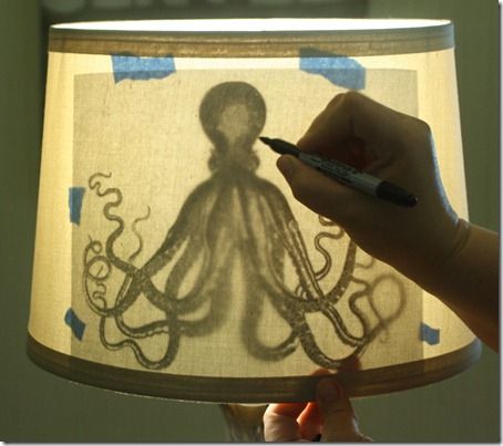 Custom design a lamp shade.You can tape any drawing to the inside of a lamp shade, then turn the lamp on and you simply trace the drawing onto your lamp shade. Diy Luminaire, Remodel Diy, Lampshade Makeover, Repurposed Art, The Graphics Fairy, Yellow Room, Graphics Fairy, Diy Lamp Shade, Diy Lamp