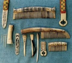 Reconstructions of Anglo-Saxon and Viking bonework. Buckles, strap-ends, combs, cloak pins, needles and needle case. Vikings Art, Viking Crafts, Viking Garb, Antler Crafts, Viking Life, Bone Crafts, Viking Clothing, Bone Art, Tablet Weaving