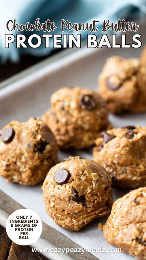 The easiest snack with 8 grams of protein per bite, these chocolate peanut butter protein balls are so good. Peanut Butter Oats Protein Balls, Chocolate Chip Cookie Dough Protein Balls, Easy Peanut Butter Chocolate Chip Protein Balls, Peanut Protein Balls, Protein Balls Healthy Protein Powder, Sun Butter Protein Balls, Sunbutter Protein Balls, Peanut Butter Chocolate Protein Balls, Power Bites Energy Balls