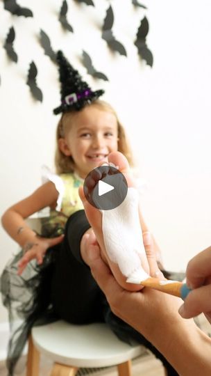 284K views · 25K reactions | Turn your little one’s footprint into a spooky ghost for Halloween! 👻👣 ⁣
⁣
A fun and easy DIY to add some personal charm to your decorations! | LuluMake | Richy Mitch & The Coal Miners · Evergreen (feat. Caamp) Ghost For Halloween, Xmas Games, Easy Diy Halloween Decorations, Kids Things To Do, Bug Crafts, Coal Miners, Family Fun Games, Spooky Ghost, Autumn Crafts