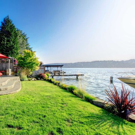 Lake, pond or riverfront property? Give it an earth-friendly beauty boost with the shoreline #landscaping idea that best matches your waterside spot. River Landscaping, Shoreline Landscaping, Waterfront Landscaping, Lakefront Landscaping, Lake House Backyard, Cabin Closet, Lake House Modern, Beach House Garden, Lakeside Garden