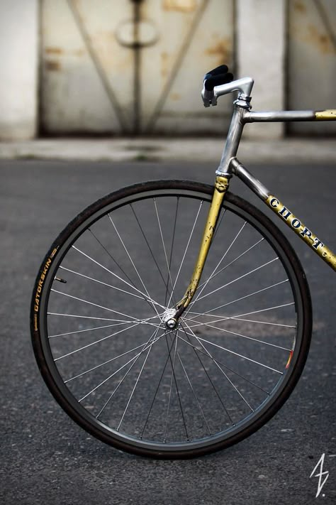 Road Bike Wallpaper, Bike Wallpaper, Rat Bikes, Bike Swag, Classic Road Bike, Single Speed Bike, Bicycle Brands, Bicycle Types, Fixed Gear Bicycle