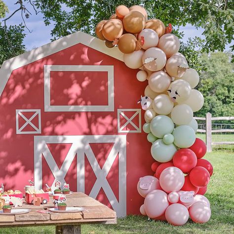 Farm Party Decorations, Animal Party Decorations, Farm Themed Party, Farm Animal Party, Farm Themed Birthday Party, Fest Temaer, Balloon Garland Diy, Ginger Ray, Barnyard Party