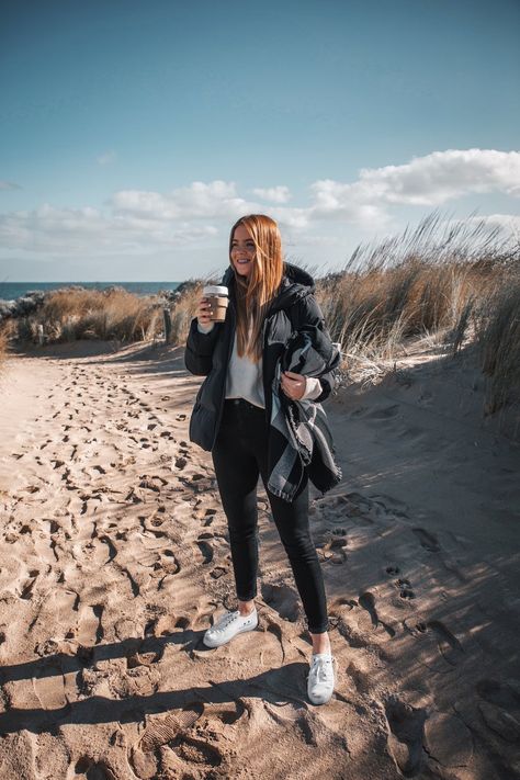 Home is where the beach is (so long as I’ve got my UNIQLO down, anyway). Location: Perth, AustraliaPhotography: Brad JarmanIn collaboration with: UNIQLOWell, look at us, enjoying the blue skies and sunshine, even if it was somewhat short lived. Yep, it’s currently raining again, but at least I have these photos as proof that the weather is usually beautiful here during the winter. This season though, it’s been the wettest we’ve had in over a decade apparently and it’s definitely not a Winter Beach Outfit, European Travel Outfit, Tie Sneakers, Fall Beach, King Outfit, Winter Beach, Ocean Sounds, Travel Outfit Summer, Sneakers Looks