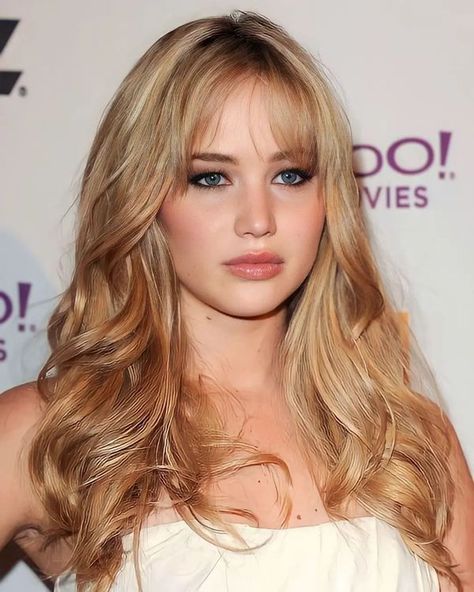 Katniss Everdeen Jlaw Fans Hunger Games Jennifer Lawrence, Jennifer Lawrence Hairstyles, Jennifer Lawrence Makeup, Jeniffer Lawrence, Jen Lawrence, Jennifer Laurence, Jennifer Lawrence Hair, Jennifer Lawrence Pics, Blonde Actresses