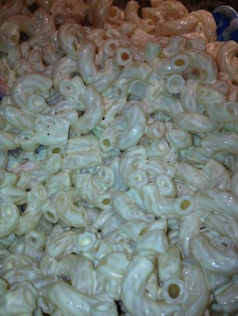 Macaroni Salad Recipes, Hawaiian Plate Lunch, Hamburger Hotdogs, Macaroni Salads, Classic Macaroni Salad, Cold Salads, Macaroni Salad Recipe, Plate Lunch, Salads Pasta