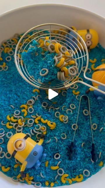 Stephanie | low-prep learning through play on Instagram: "Don’t know what to do with your Happy Meal toys? 📌Save them (and this post) to make your own simple sensory bin! 🥽🍌  💬Comment MINION for the link to the hoop pasta and cute little hand tongs.  ⬇️ How to make it!  These minions were perfect for sensory play because they come apart and are great for scooping and pouring.   This sensory filler came together in just a few minutes!  4 cups of rice dyed with food coloring and vinegar.  One cup of pasta hoops dyed with acrylic paint and hand sanitizer to look like googles.  Half a cup of elbow noodles dyed with vinegar and food coloring to look like little bananas.   Let me know if you want more info on making your own sensory fillers!  #learnthroughplay #sensoryplay #diyplayideas #sen Pasta Sensory Play, Sensory Fillers, Elbow Noodles, Cup Of Rice, Invitation To Play, Sensory Bin, Happy Meal Toys, Done With You, Happy Meal