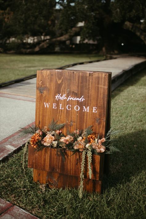 Captivating Fall Aesthetic, Wedding Inspiration | Yazi Davis Photography Fall Aesthetic Wedding, Rustic Fall Wedding Colors, Boho Chic Fall, Earthy Chic, Chic Wedding Decor, Cozy Wedding, Earthy Decor, Wedding Adventure, Aesthetic Wedding