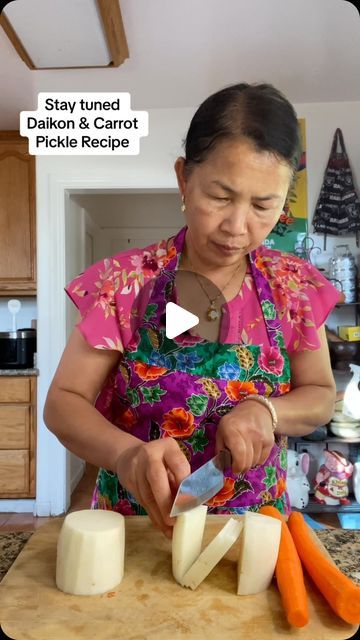 Sovanna Chan on Instagram: "Daikon and Carrot Pickled . Ingredients: 👉8 inch medium size Chinese daikon ( julienne). 2 carrots ( julienne). Sprinkle with some salt for five minutes wash and rinse.  👉Pickle Brine Ingredients: 1/2 cup vinegar. 1/2 cup sugar. 1/2 cup water. 2 tsp salt. 4 cloves garlic finely chopped.  👉Store in refrigerator ready to consume the next day. 👉 Shelf life : 2 weeks." Asian Pickled Carrots, Picked Carrots Vietnamese, Vietnamese Pickles, Pickled Carrots Vietnamese Recipe, Vietnamese Carrot Pickle, Asian Pickles, Pickled Daikon And Carrots, Pickled Diakon Radish And Carrot, Vietnamese Pickled Carrots And Daikon