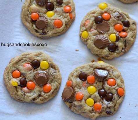 Reese's Brown Butter Cookies Butter Cookies Christmas, Reeses Cookies, Butter Cookie Recipe Easy, Italian Butter Cookies, Gooey Butter Cookies, Brown Butter Cookies, Danish Butter Cookies, Almond Butter Cookies, Food Charlatan