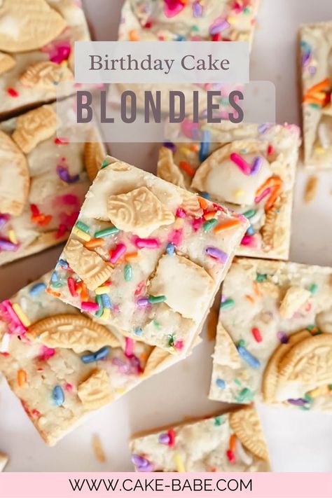 Homemade Birthday Desserts, Birthday Bars, Birthday Cake Desserts, Birthday Cookie Recipes, Golden Graham Cookies, Birthday Cake Bars, Golden Birthday Appetizers, Golden Oreo Recipes Desserts, Birthday Blondies