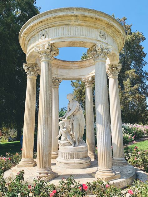 Greek Statue Garden Aesthetic, Roman Style Architecture, Greek Palace Aesthetic, Greek Ancient Architecture, Greco Roman Architecture, Greek Mythology Architecture, Ancient Greece Aesthetic Architecture, Roman Style House, Greek Pavilion