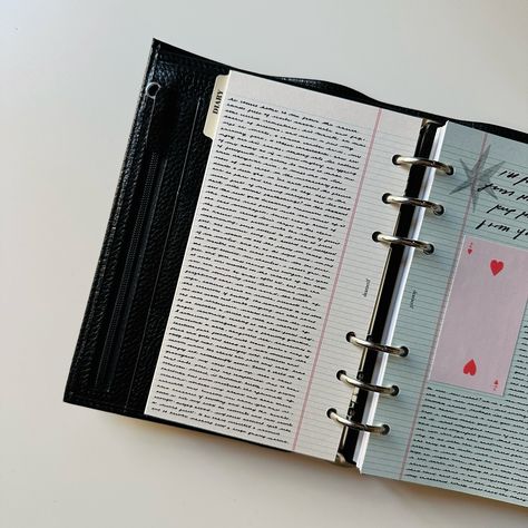 ♥️ two of hearts — i really enjoyed making this page! i’m practicing the legibility and uniformity of my cursive so this was vvv satisfying to see. — notebook lined size on this page is ✔️3 mm-version 1 if you want to try it out! 🔗 on my bio!! #ringsplanner #ringplanner #personalrings #journal #planner #notebook #moterm #plannercommunity #pocketrings #bulletjournal #personalplanner #personalplannerinserts #plannerrings #filofax #filofaxpersonal #filofaxlove #filofaxnappa #filofaxplanner A6 Binder Journal, A7 Planner, Two Of Hearts, Notebook Sizes, Filofax Inspiration, Personal Planner Inserts, Filofax Personal, Commonplace Book, Travel Notes