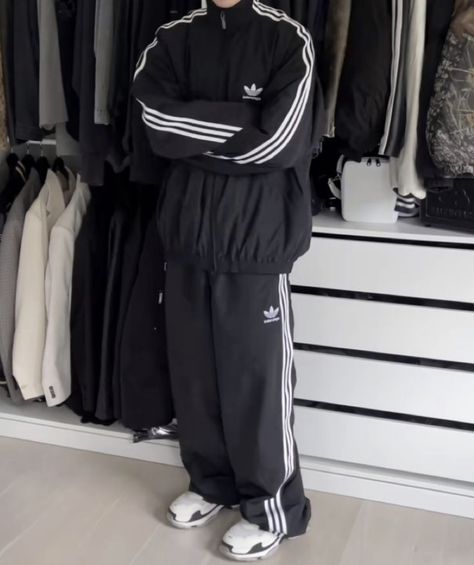 Boyish Outfits, Street Style Outfits Casual, Guys Clothing Styles, Tomboy Outfits, Adidas Girl, Style Sport, Adidas Outfit, Easy Trendy Outfits, Sporty Outfits