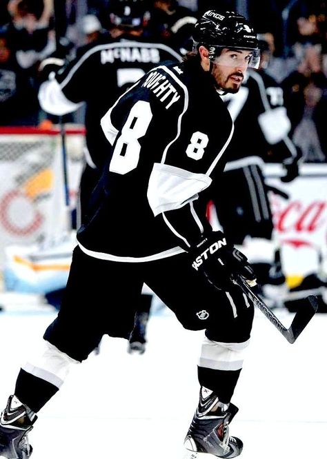 Nhl Backgrounds, Adrian Kempe, Drew Doughty, Hockey Tips, La Kings Hockey, Kings Hockey, Los Angeles Kings, Hockey Teams, Ice Hockey