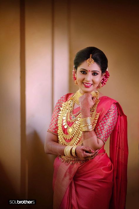 Raj Kumar Rao, London Thumakda, Royal Bride, Raj Kumar, Indian Bride Poses, Indian Bride Photography Poses, Indian Wedding Poses, Kerala Wedding Photography, Bride Photos Poses