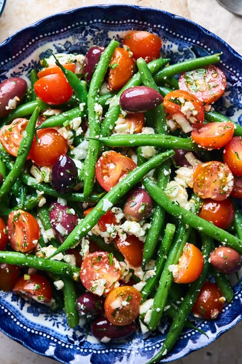 Greek Green Beans, Lemon Salad Dressings, Green Bean Salad Recipes, Grill Dessert, Blanching Green Beans, Green Bean Salad, Lemon Salad, Satisfying Salads, Green Bean Salads