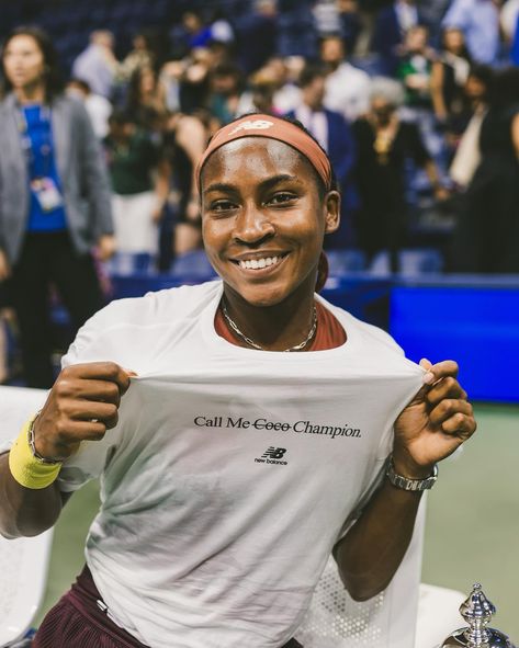 Coco Gauff, Tennis World, Sports Marketing, Billie Jean King, Mens Workout Shirts, Tennis Fashion, Sport Tennis, Womens Tennis, Tennis Player