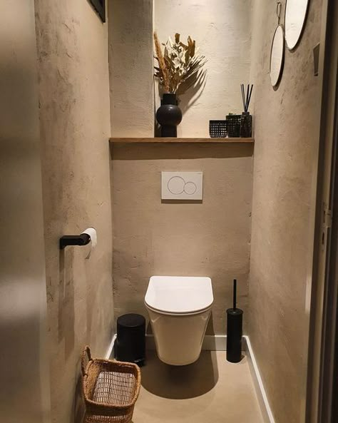 Beton Cire Toilet, Wabi Sabi Toilet, Narrow Toilet, Wabi Sabi Interior, Downstairs Loo, Sea House, Downstairs Toilet, Small Toilet, Spa Decor