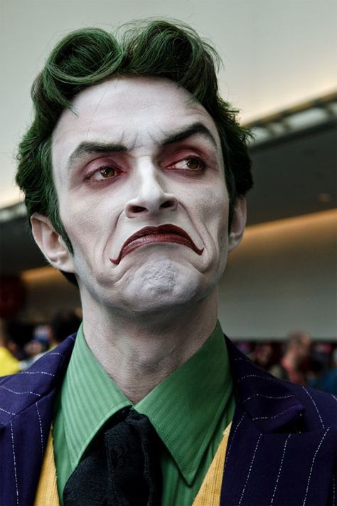 Joker villain | bloodshot, deep-set eyes | fine forehead wrinkles | dark, down-turned oxblood lips Anthony Misiano, Joker Villain, Image Joker, Joker Makeup, Gotham Villains, Joker Costume, Batman Arkham City, 얼굴 그리기, Forehead Wrinkles