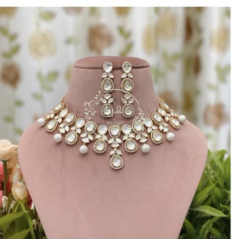 Wedding Jwellary, Royal Necklaces, Latest Necklace Design, Vintage Indian Jewelry, Indian Wedding Jewelry Sets, Neck Pieces Jewelry, Engagement Necklaces, Kundan Jewellery Set, Bridal Jewelry Vintage