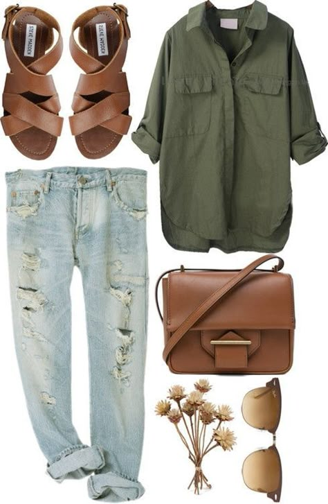 "This is truly my style... comfortable... casual. Though I would choose a different pair of sandals... or just not wear any." -LJ Modern Boho Womens Fashion, Thrift Flip, Saturday Afternoon, Outfit Jeans, Mode Casual, 2024 Fashion, Styling Ideas, 가을 패션, Casual Attire